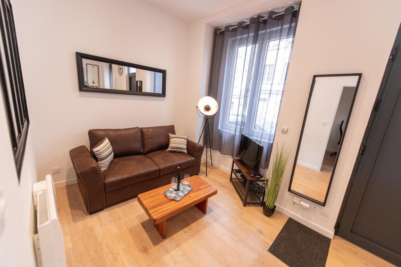 KASA LOFT CENTRE 2 - WIFI et TV - Confortable et stationnement gratuit à proximité Saint-Etienne  Exterior foto